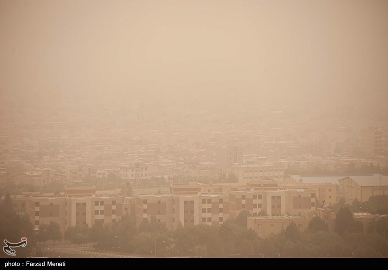 آلودگی هوا معادن و فعالیت‌های عمرانی آبیک را 24 ساعت تعطیل کرد