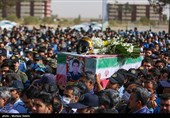 تشییع پیکر شهدای سانحه سقوط هواپیمای آموزشی در اصفهان