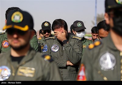 تشییع پیکر شهدای سانحه سقوط هواپیمای آموزشی در اصفهان