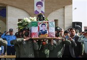 تشییع پیکر شهدای سانحه سقوط هواپیمای آموزشی در اصفهان
