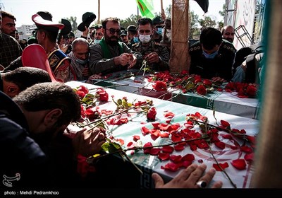 تشییع و تدفین پیکر دو شهید گمنام در اهواز