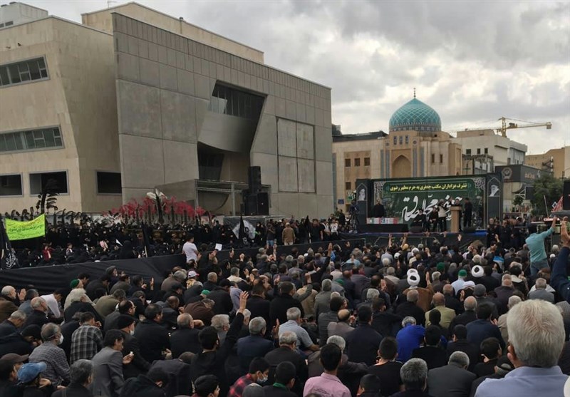 اجتماع بزرگ صادقیون در میدان شهدای مشهد برگزار شد
