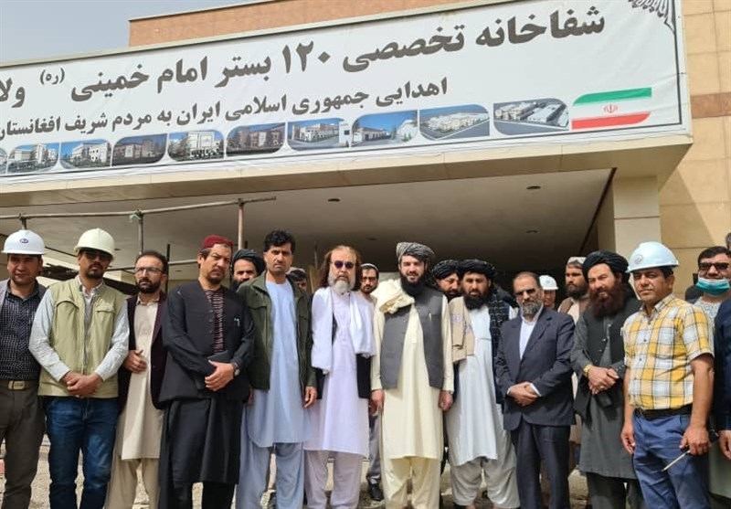 وزیر بهداشت طالبان در بیمارستان امام خمینی(ره) بامیان: موانع ایجاد شده از سوی غنی رفع می‌شود