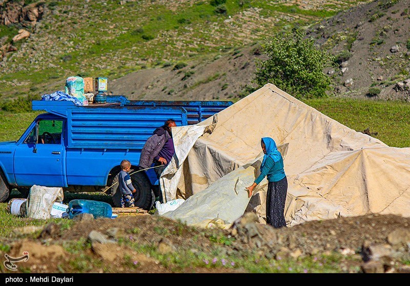 استاندار البرز: نمایشگاه‌های دائمی و موقت برای عرضه تولیدات عشایر در شهرها راه‌اندازی شود