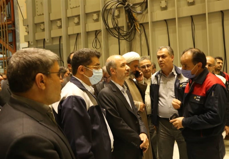 ابر ترانسفورماتور 410 MVA کارخانه ایران ترانسفو با حضور وزیر نیرو رونمایی شد