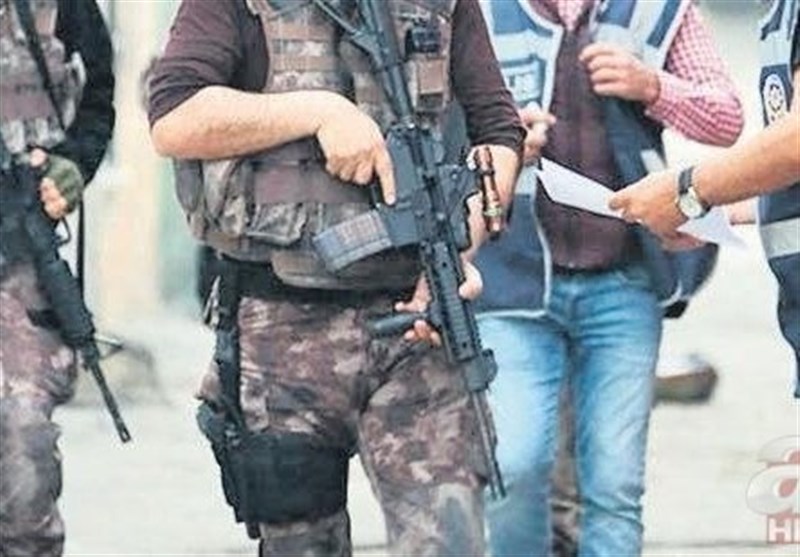 عملیات نیروهای امنیتی ترکیه علیه عناصر داعش در استانبول/دستگیری 19 مظنون