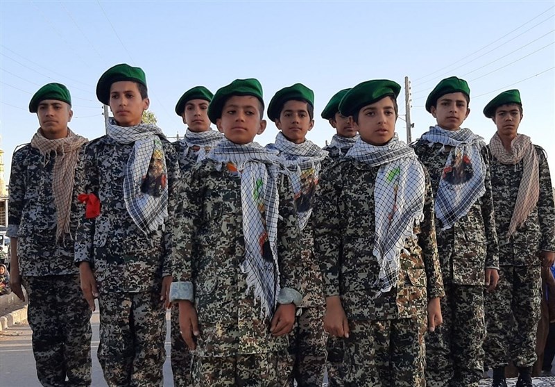 اجرای سرود «سلام فرمانده» توسط کودکان افغانستانی این بار در رفسنجان