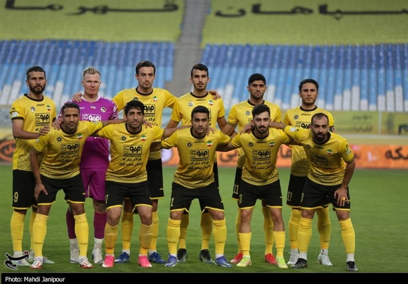 ترکیب تیم‌های فوتبال سپاهان و نساجی برای رویارویی در هفته دوم لیگ برتر مشخص شد