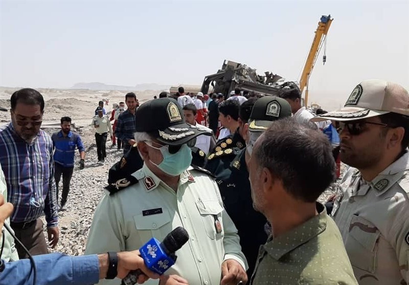نیروی انتظامی پای کار امدادرسانی به حادثه قطار یزد به مشهد