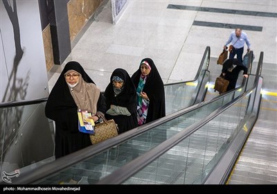 Hajj Pilgrims Leave Iran for Saudi Arabia