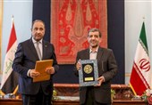Iran, Iraq Sign MoU on Tourism Cooperation