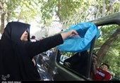 جمع‌آوری نامه‌های مردمی در سفر استانی رئیسی به اصفهان به روایت تصویر