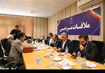 سفر وزیر اقتصاد به استان اصفهان