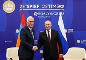 پوتین: روسیه خواستار تقویت ثبات و توسعه پایدار ارمنستان است
