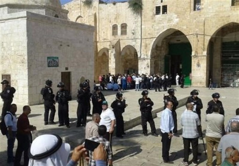 Dozens of Extremist Settlers Storm Al-Aqsa Mosque