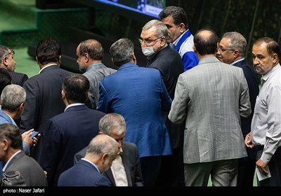  بهرام عین‌اللهی وزیر بهداشت در صحن علنی مجلس شورای اسلامی