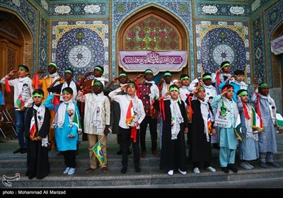اجرای سرود سلام فرمانده در مسجد مقدس جمکران