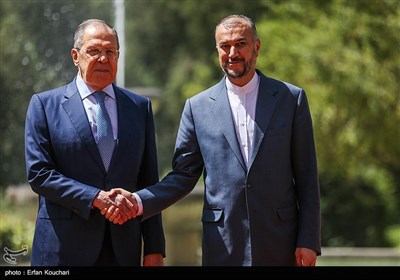 Top Iranian, Russian Diplomats Meet in Tehran