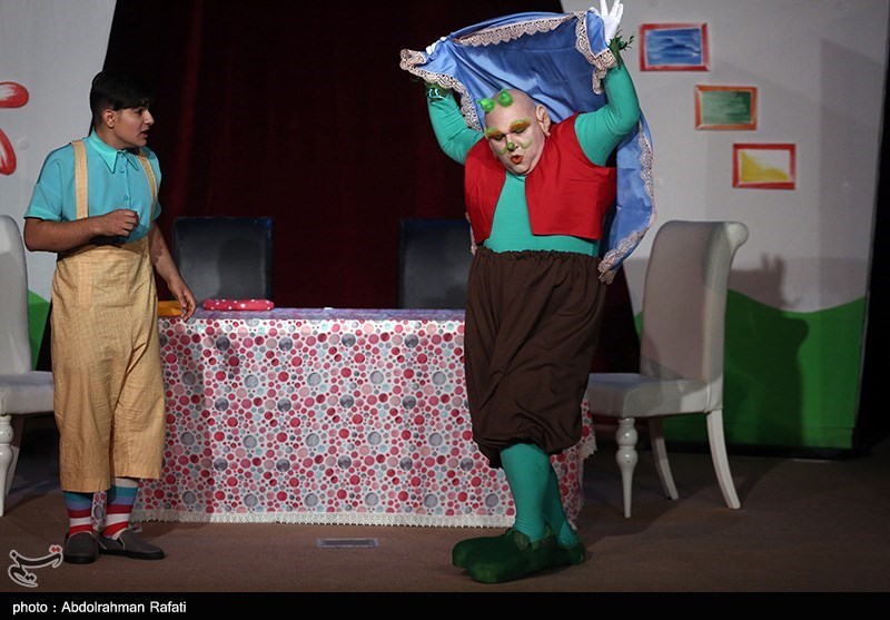 جشنواره بین‌المللی تئاتر کودک ـ همدان| هنرمندان ترکیه به روی صحنه می‌روند/ اجرای 16 نمایش در روز چهارم