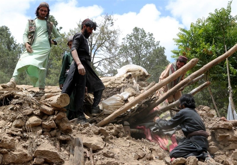 قربانیانی که زیر آواره مانده‌اند؛ کمک‌های جهانی چه زمانی به افغانستان خواهد رسید؟