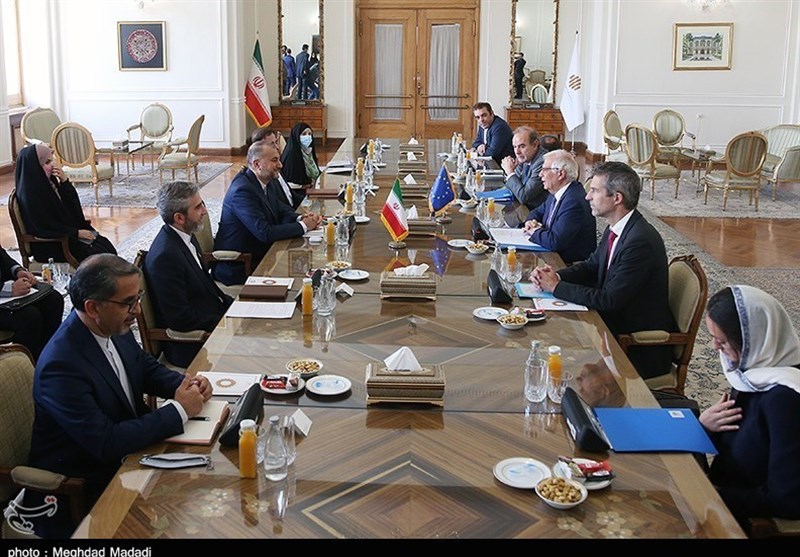 İran Dışişleri Bakanı AB Dış Siyaset Sorumlusu ile Görüştü