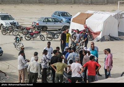 وضعیت نامناسب زلزله زدگان بندر چارک-هرمزگان