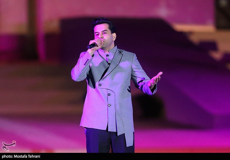 اجرای رضا بهرام در خط پایان سی و هشتمین جشنواره موسیقی فجر