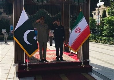  رئیس کمیته مشترک رؤسای ستاد ارتش پاکستان صبح امروز با سرلشکر باقری دیدار کرد 