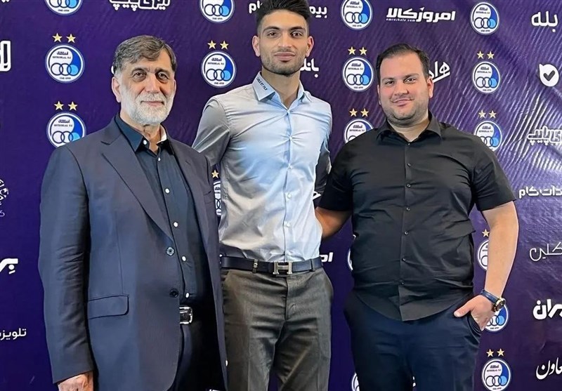 Esteghlal Completes Signing of Hamedifar