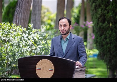 علی بهادری جهرمی سخنگو و دبیر هیئت دولت در حاشیه جلسه هیئت دولت