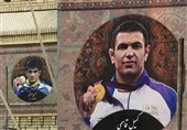 تصویر کمیل قاسمی در خانه کشتی شهید صدرزاده به صورت کاشی نصب شد