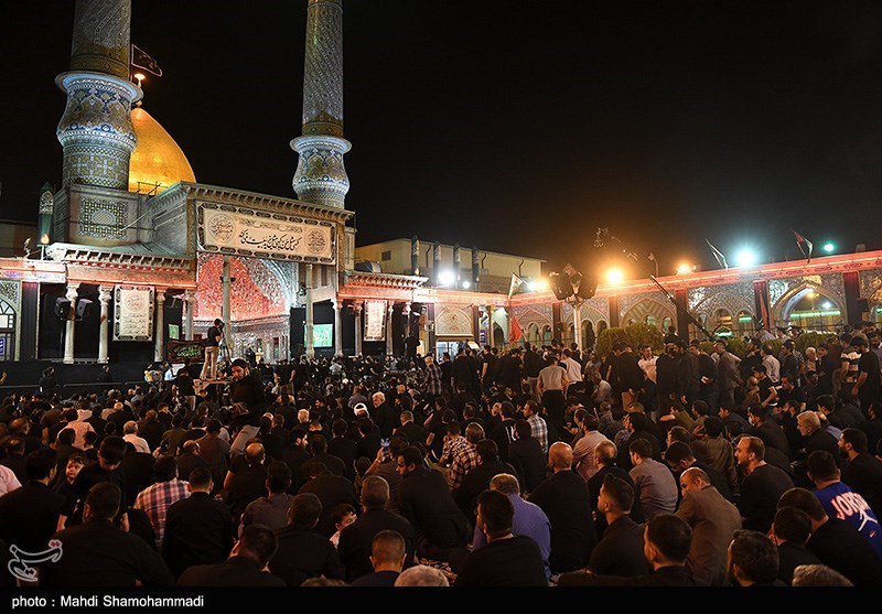 قبله تهران در نخستین شب از ایام مسلمیه؛‌ ورود هیئت‌های مذهبی به حرم حضرت عبدالعظیم حسنی+فیلم و تصاویر