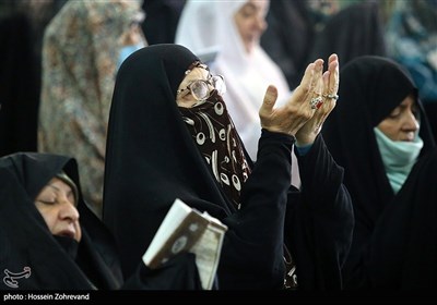 صلاة عيد الأضحى في طهران 