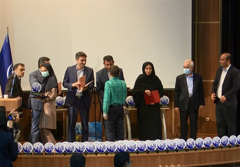 دانش‌آموزان پژوهشگر برتر استان بوشهر تجلیل شدند