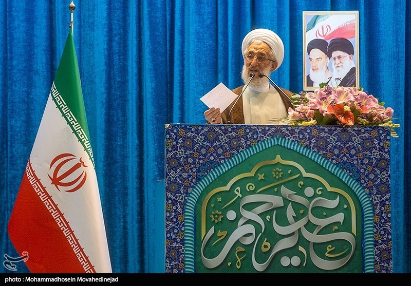 خطیب جمعة طهران: التحقق من رفع العقوبات والحصول على الضمانات اللازمة شرط لحصول الاتفاق