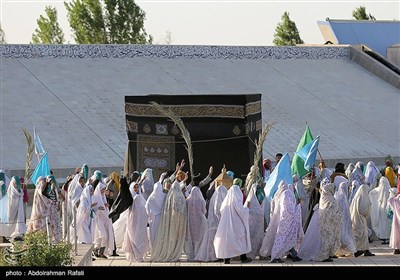 بازسازی واقعه غدیرخم در باغ موزه دفاع مقدس همدان