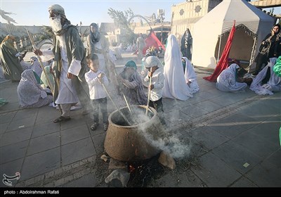 بازسازی واقعه غدیرخم در باغ موزه دفاع مقدس همدان