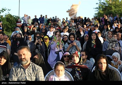 بازسازی واقعه غدیرخم در باغ موزه دفاع مقدس همدان