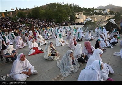 بازسازی واقعه غدیرخم در باغ موزه دفاع مقدس همدان