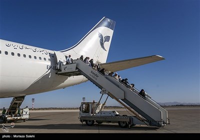 بازگشت اولین کاروان حجاج اصفهانی