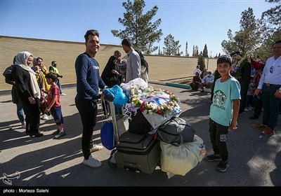 بازگشت اولین کاروان حجاج اصفهانی