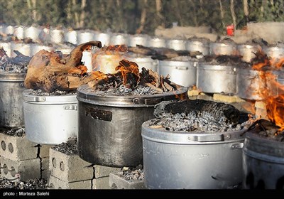 پخت و توزیع 150دیگ غذای نذری بمناسبت عیدغدیرخم- مبارکه اصفهان