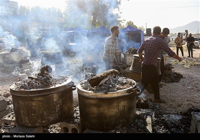 پخت و توزیع 150دیگ غذای نذری بمناسبت عیدغدیرخم- مبارکه اصفهان