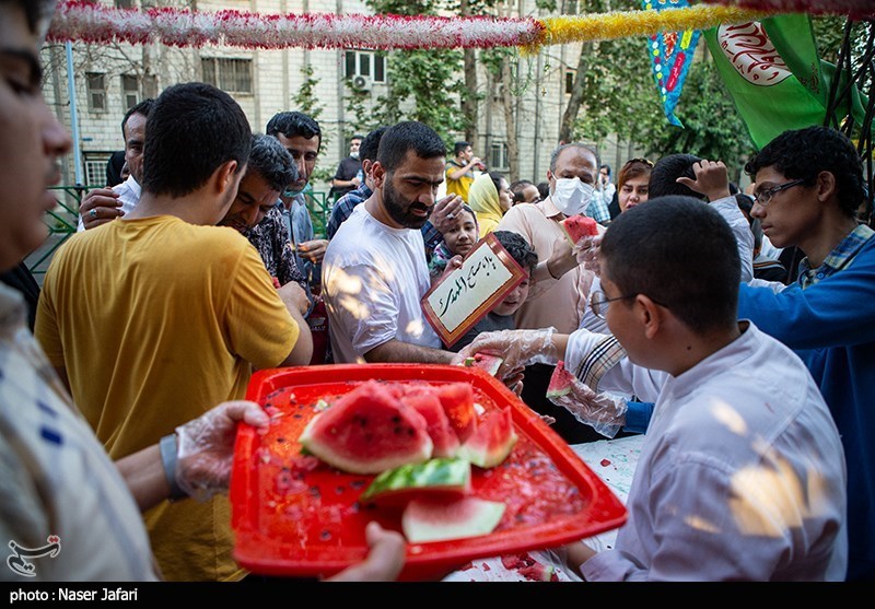 برگزاری مهمانی یک کیلومتری اهوازی‌ها در عید غدیر خم
