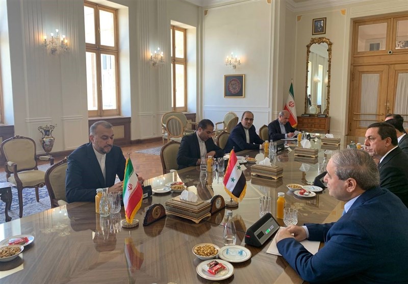 دیدار و گفتگوی وزرای خارجه ایران و سوریه در تهران