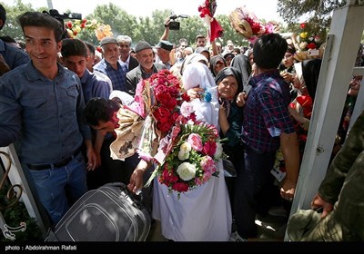 بازگشت حجاج سرزمین وحی به همدان