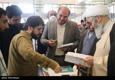 حضور محسن منصوری استاندار تهران در اولین روزنمایشگاه هم افزایی مدیریت ایران