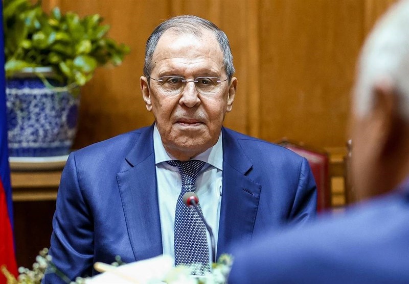 Lavrov Says Ukrainians Deserve Friendly Ties with Their Slavic Brothers