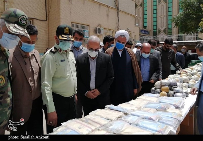 یک باند بین‌المللی قاچاق مواد مخدر در عملیات شب گذشته نیروی انتظامی استان کرمان متلاشی شد