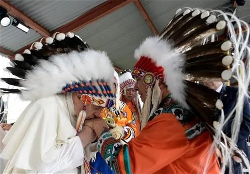 عذرخواهی پاپ از بومیان کانادا از رفتار کلیسا در دوره استعمار